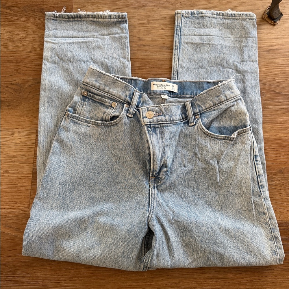 Abercrombie & Fitch Ultra High-Rise Jeans